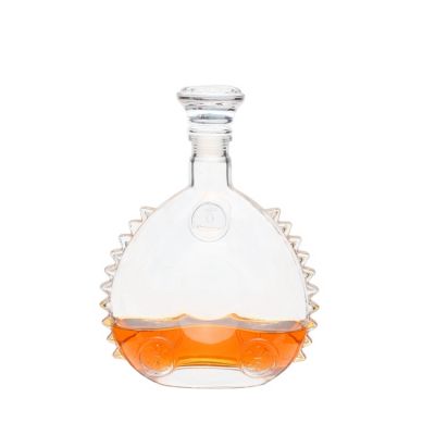 Wholesale 700ml Spirit Glass Bottle for Liquor Empty Glass Liquor Containers 