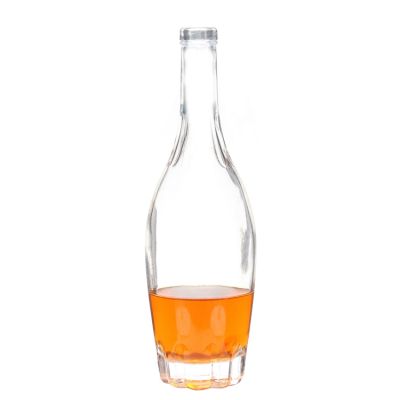 Spot Wholesale High-grade 700ml Transparent Spirit Liquor Glass Bottle 
