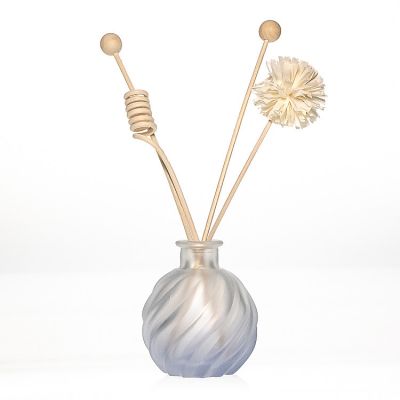 Room Decorative 120ml 4oz Round Shaped Frosted Blue Color Empty Glass Reed Diffuser Bottles with Paper Flower 