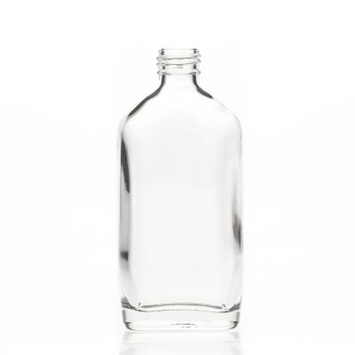 Glass Packaging Supplier 150ml 5oz Flat Square Crystal Glass Spirit / Liquor / Alcohol Bottle for Vodka