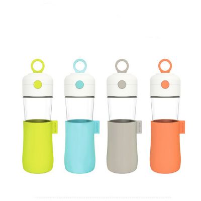 Glass water cup portable cup water bottle with silicone sleeve
