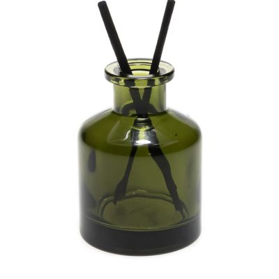 Manufacturer Wholesale Round Fragrance Bottle 50 ml Green Glass Aroma Reed Diffuser Bottle 