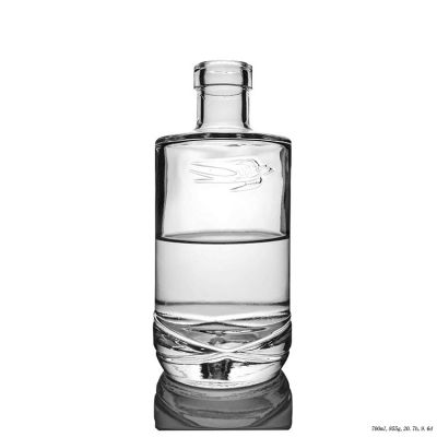 Thick Bottom 700ml Clear Glass Spirit Liquor Bottle with Embossed Logo 