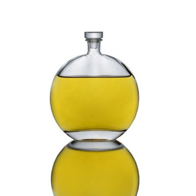 In stock 500ML flat round glass bottles for XO whisky vodka