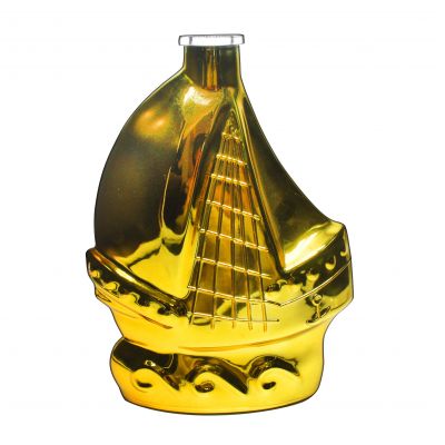 glass 500ml 750ml smooth yellow sailing boat glass bottle with cover