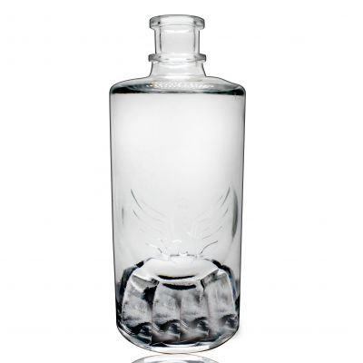 Empty Unique Bespoke Bottle Glass For Alcohol 500ml Manufacturer Clear Cork Top Vodka Glass Liquor Bottle 