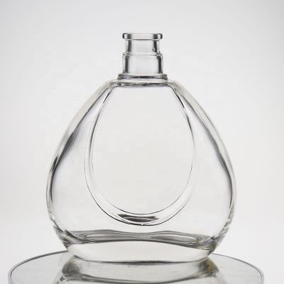 Top quality 700ml tequila xo brandy glass spirits bottle with heavy base 