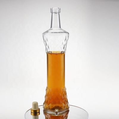 Unique shape 700ml vokda whiskey tequila glass bottle with T-cork