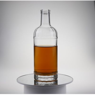 Elegant 700ml Bar Top Nocturne Empty Transparent Rum Glass Bottle 