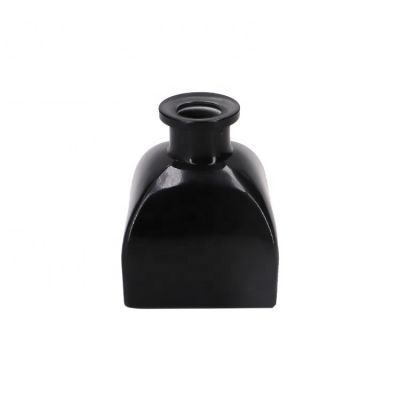 2020 high quality square bottom yurt black aromatherapy bottle dispenser container 