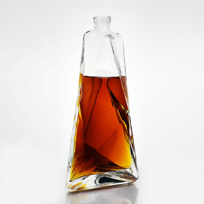 Super Flint 700ml Unique Spirit Glass Bottle For Alcohol Shaped 700ml Custom Grenade Twisted Liquor Bottle Wholesale