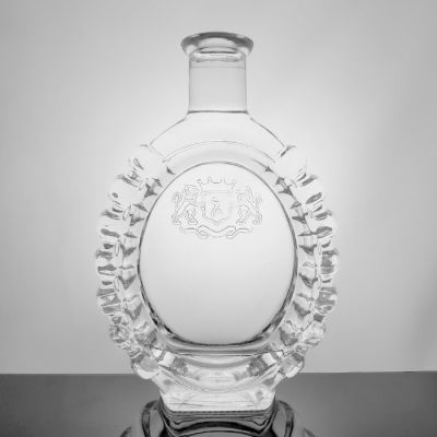 wholesale hot unique luxury empty whisky cork top special shape clear Emboss Deboss engrave 700 ml glass bottle 
