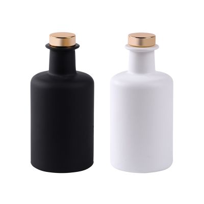  250ml round painted matt black white glass diffuser bottle