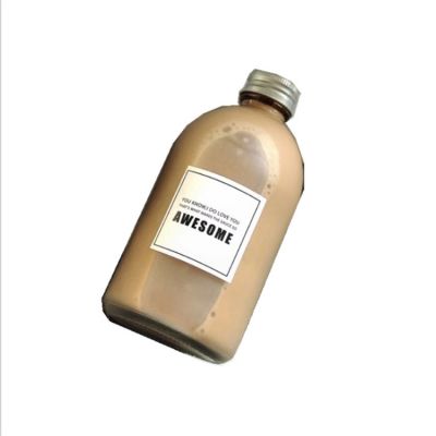 Wholesale 350ml 500ml glass bottle with silver color screw cap milk tea/juice/water/coffee 