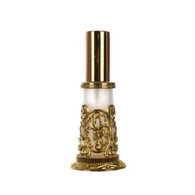 Customized high fashion perfume bottles 30 ml glass spray golden empty glass bottle honorable perfume bottle 