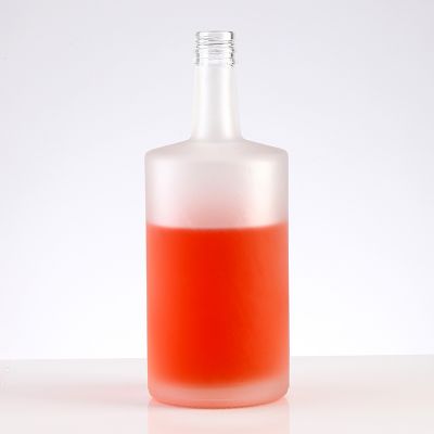 Competitive Price 750ML Transparent Vodka Glass Bottle 
