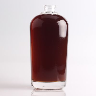 Cheap price lead-free 700ml xo brandy bottle for golden lid 