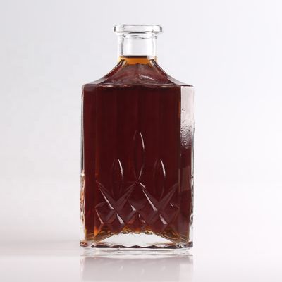 High Quality 750ml Embossed Whisky Glass Bottle Bar Neck Finish Engraved Base Brandy Glass Bottles 