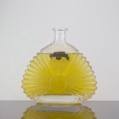 Custom Luxury Engraving Design 700ml Brandy Glass Bottle For Corks With Aluminum Label 