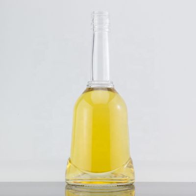 Top Grade Long Neck Design Transparent 500ml Brandy Glass Bottle With Screw Cap 