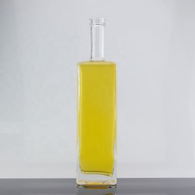 Cork Sealed Square Shape Thick Bottom Transparent Vodka Glass Bottle 750ml