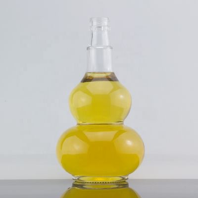 Chinese Style Special Gourd Shape Transparent 500ml Liquor Bottle For Corks