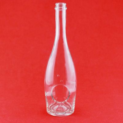 750ml Embossing Design Glass Bottle Round Shape Brandy Liquor Glass Bottle With Screw Cap