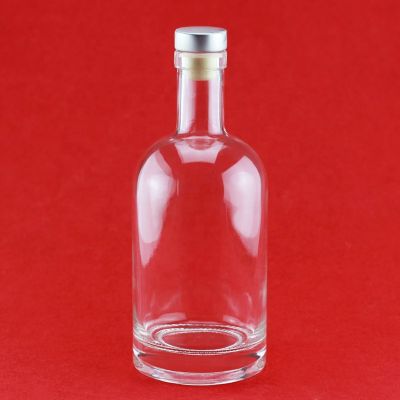 In Stock International Standard Super Flint 500ml 700ml 750ml Round Shape Rum Gin Glass Liquor Bottle With Cork 