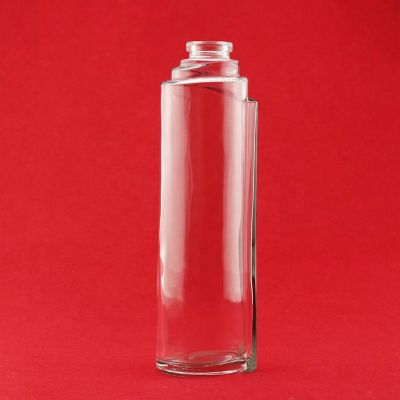 Latest Design Food Grade Big Mouth Spirit Glass Bottle With Screw Cap 