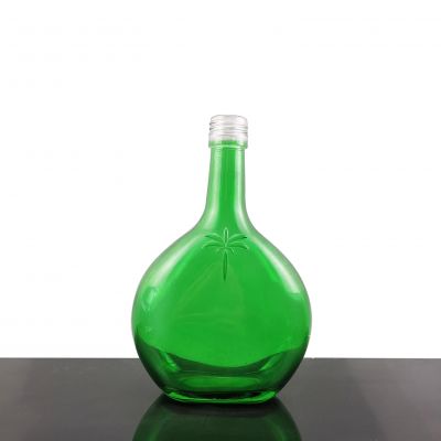 Fashion Design Delicate Square Glass Bottle Green Color Whisky Tequila Glass Bottle With Screw Cap 