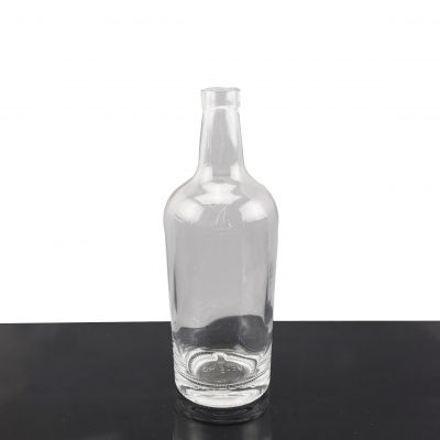 Wholesale Glass Bottle Custom Clear High Capacity Premium Empty Glass Rum Bottle With Plastic Cap 