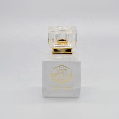 Customized Wholesale Fashion White Spray Glass Perfume Bottle With Cap 