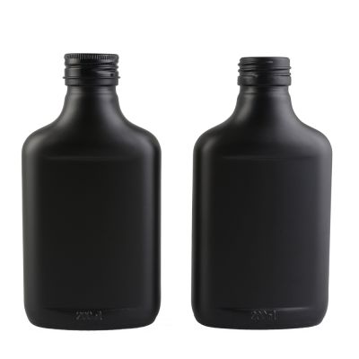 Wholesale 200ml Hip Flat Flask Glass Liquor Bottle With lids For Wine coffee