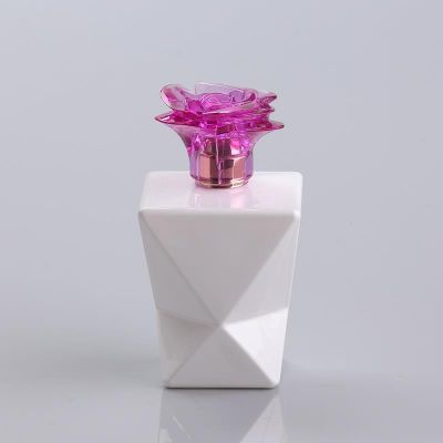 Assessed Factory UV Coating Fashion Glass Perfume Bottle 
