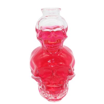 Custom wholesale high quality eco-friendly 200ml mini skull vodka bottle gift vodka glass bottle 