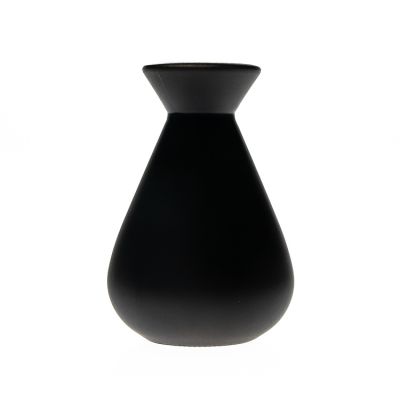 150ml Hot Sale gloss black round shaped Glass Diffuser Bottle Luxury vase