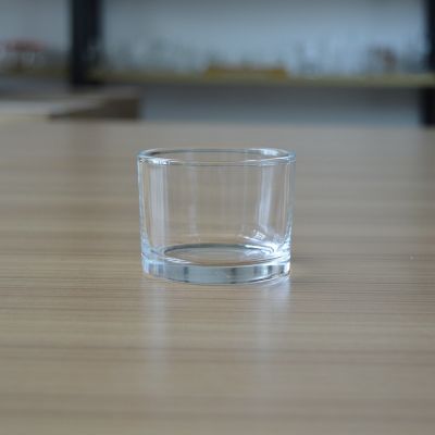 Simple round glass candle holder with 120ml capacity