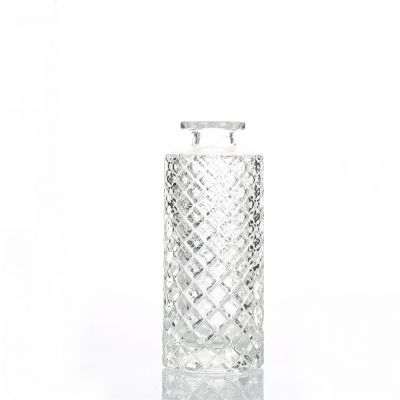 Wholesale 150ml 5oz Round Embossed Crystal Glass Aroma Oil Diffuser Bottle with Paper Flower