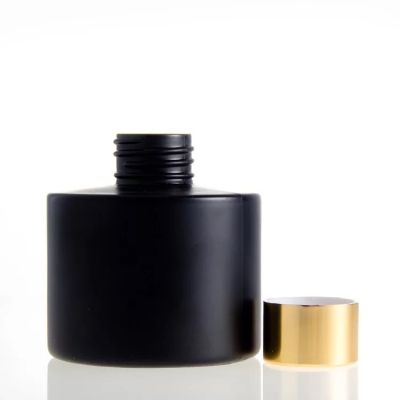 Wholesale Luxury 100ml Empty Round Frosted Glass Perfume Reed Diffuser Bottle Black Glass Aromatherapy Bottle