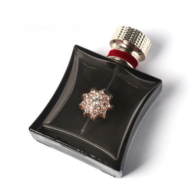 Wholesale Luxury Custom 50Ml Black Colour Glass Perfume Bottle With Spray Cap