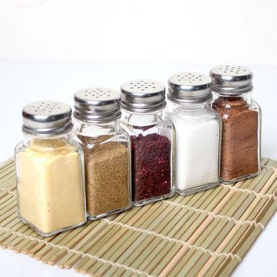 Wholesale 4oz Clear Square Glass Unique Spice Jars For Salt Pepper Contain With Spice Lid