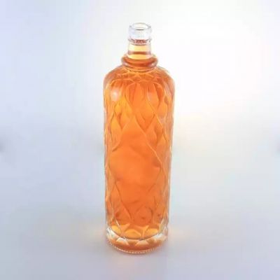 Custom Design Lines Embossed 750ml Glass Bottles Manufacturer 700ml Empty Liquor Bottle With Corks