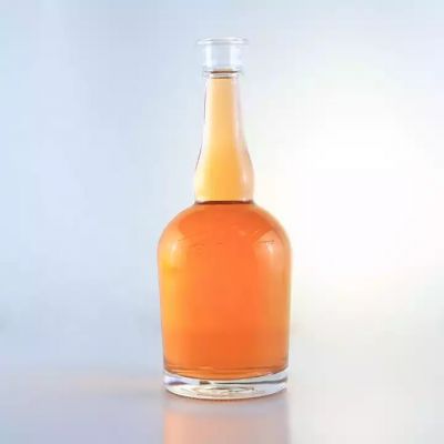 Nice Design Recycling 750 ML Glass Liquor Bottles Fancy Cork Finish Glass Bottle Manufacturer