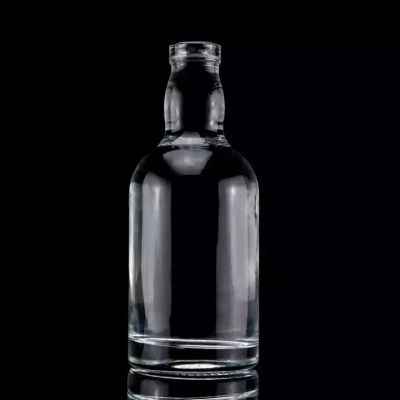 Factory Wholesale Direct Sales Round Platformy 700ml 750ml Glass Bottle High Quality Whiskey Vodka Glass Bottle