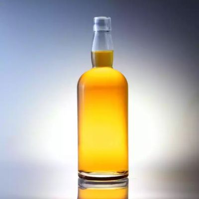 Factory Wholesale Best-Selling Classic Shape Super Flint Glass 500ml 700ml Whiskey Glass Empty Wine Bottle