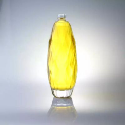 China Factory Wholesale Super Flint Glass 700ml 750ml Clear Round Shape Gin Liquor Glass Bottle With Cap