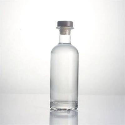 Low MOQ 700ml 750ml extra flint gin vodka tequila liquor alcohol Oslo spirits royal glass bottle