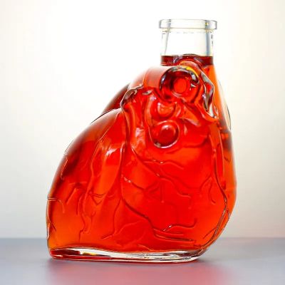 Bespoke Design Heart Shaped Vodka Spirit Glass Bottle Whiskey Tequila Can Be Customized With Cork