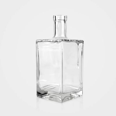 Customizable High Quality Square High Capacity Upscale Fashion Design Clear Whiskey Vodka Glass Bottle