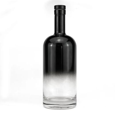 Wholesale glass vodka spray paint glass bottles empty 700ml gradient wine liquor whisky nordic glass bottle with cork